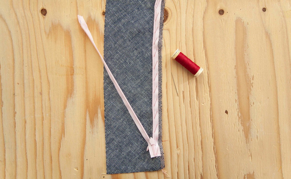 How to Install an Invisible Zipper on the Bias