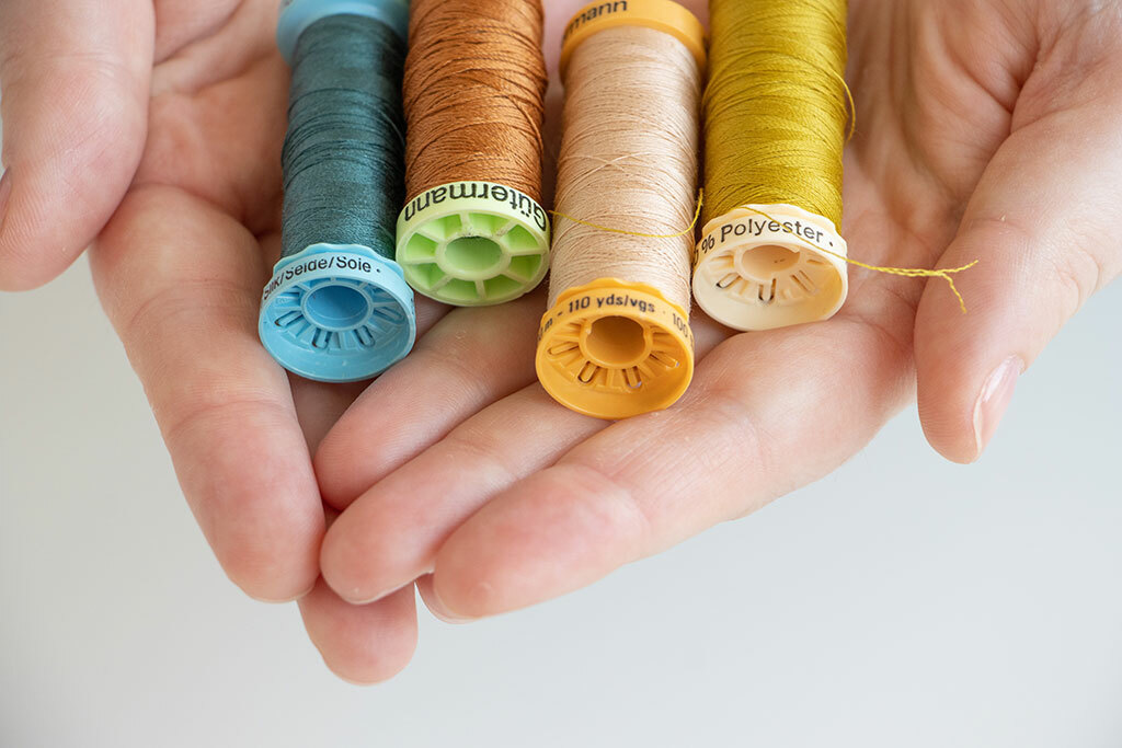 How to Pick the Right Sewing Machine Thread