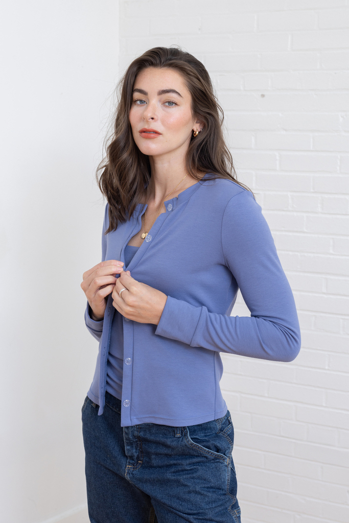 Fig fitted cardigan details