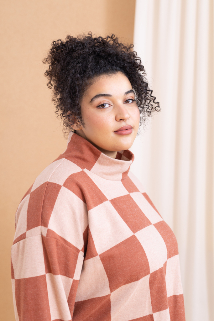 Pepper sweater details