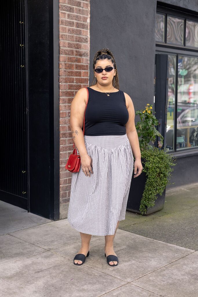 Woman modeling black and white Elowen skirt