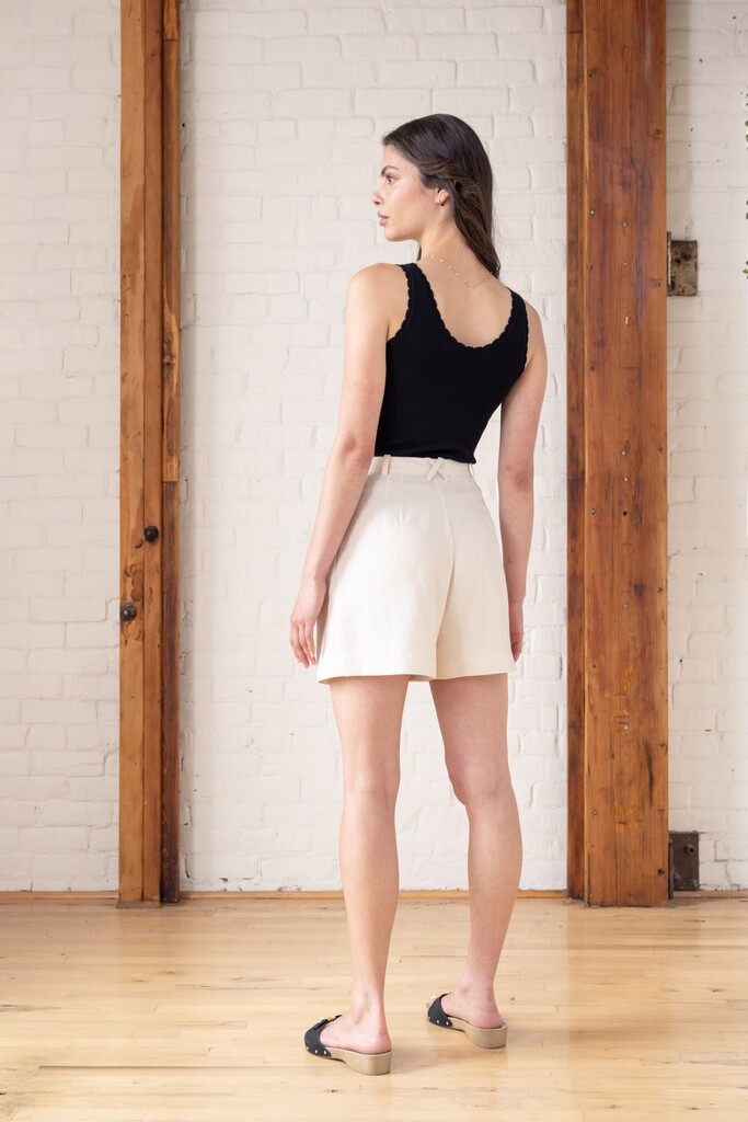 Dill shorts on Amy, side view