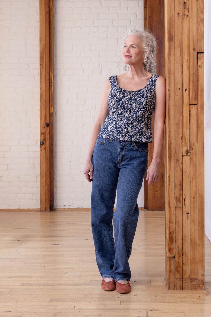 Cassis top on Shannon, front view
