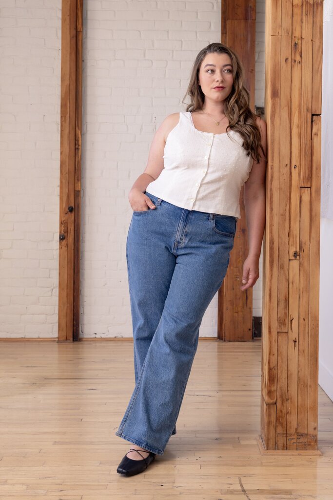 Cassis top on Crosby, front view