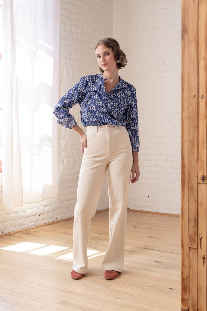 Woman modeling off-white Vallie jeans