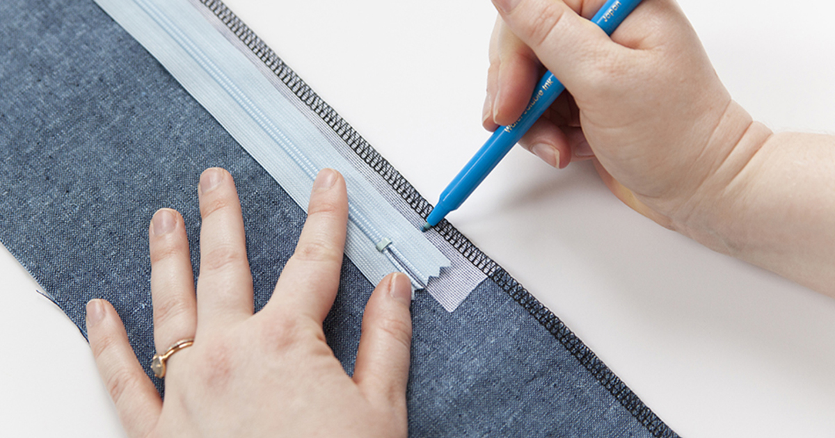How to Sew a Centered Zipper