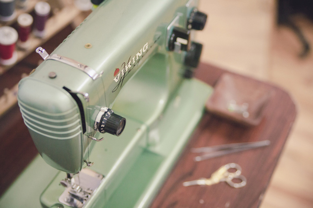 vintage viking sewing machine