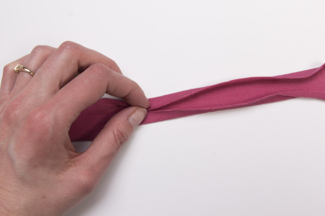 how to bind knit edges