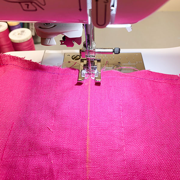 Using Decorative stitches on a sewing machine : Tips - SewGuide