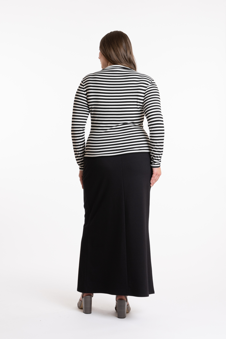 The Greer Skirt Bonus sewing pattern, from Seamwork